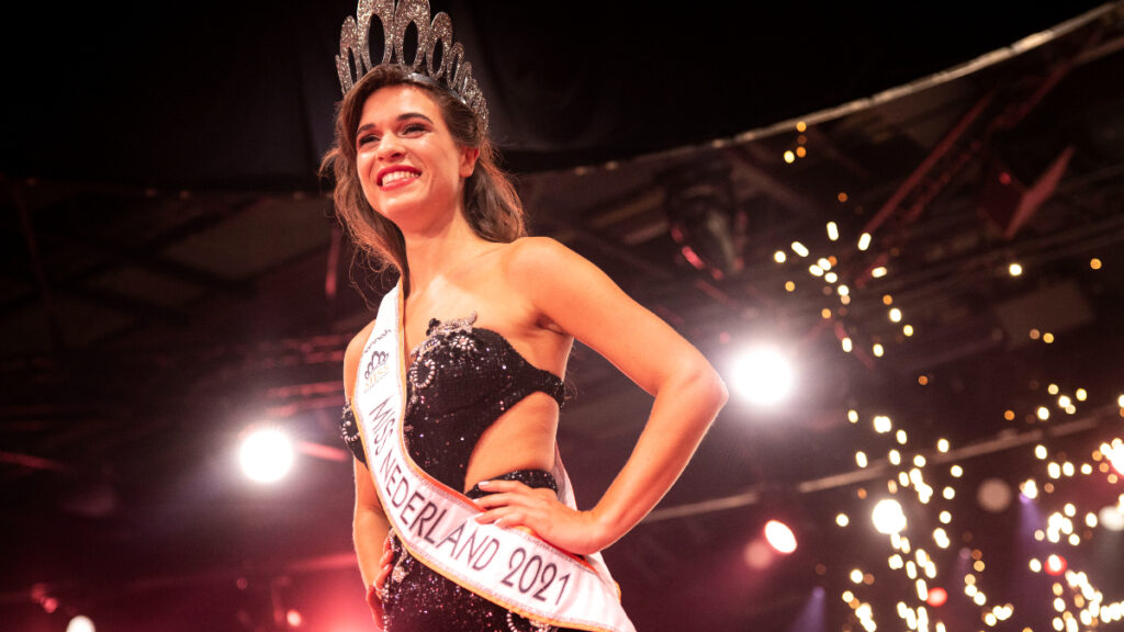 julia sinning, miss nederland 2021, foto's, bikini