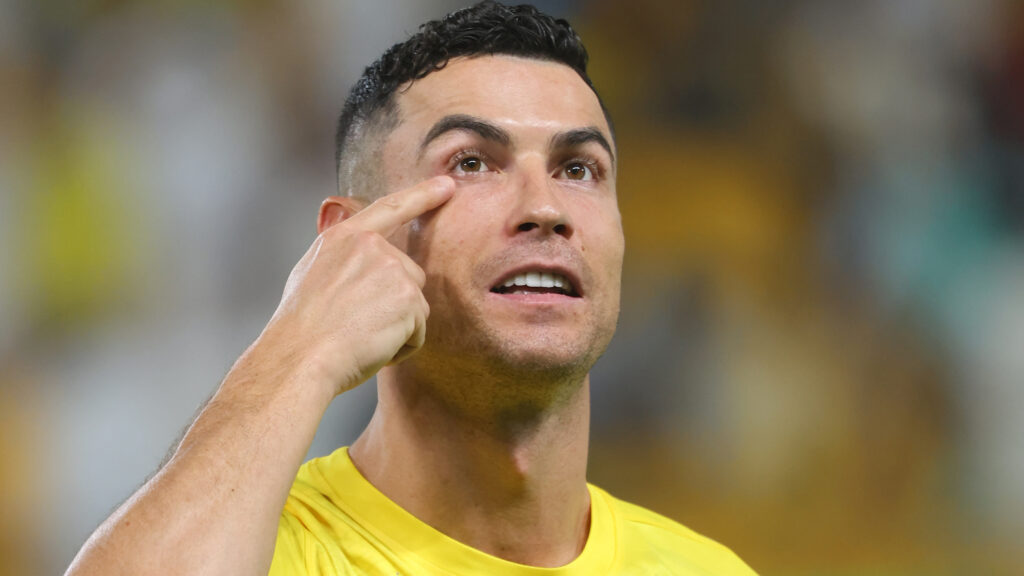 Ronaldo aangeklaagd voor crypto-fraude met bizarre claim