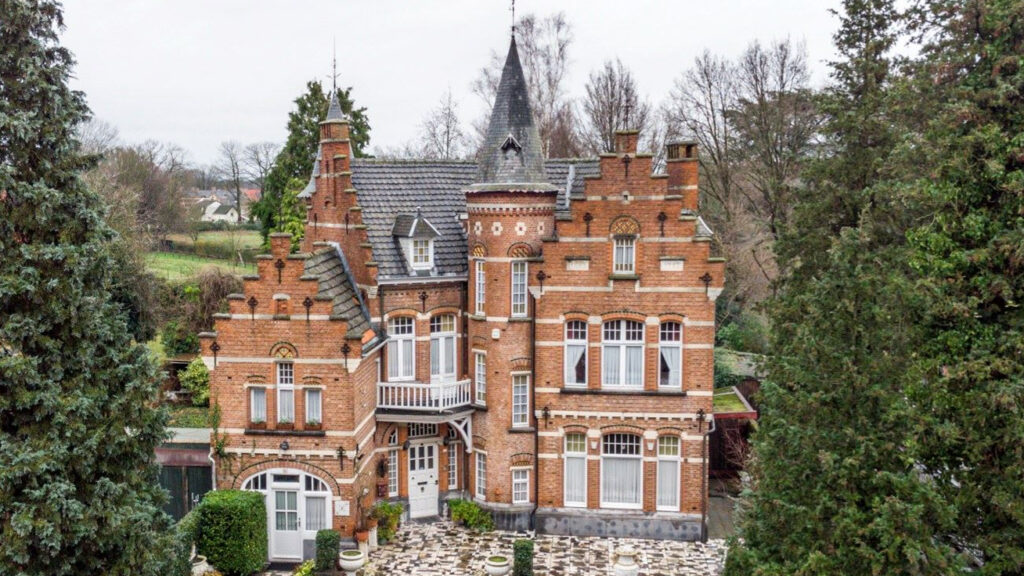 Dit kasteel staat op Funda te koop onder de gemiddelde huizenprijs